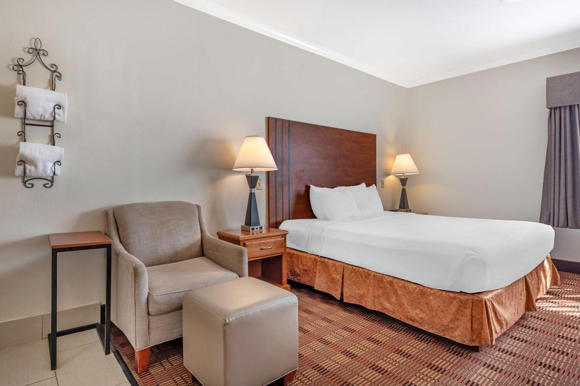 Best Western Club House Inn & Suites Mineral Wells Экстерьер фото