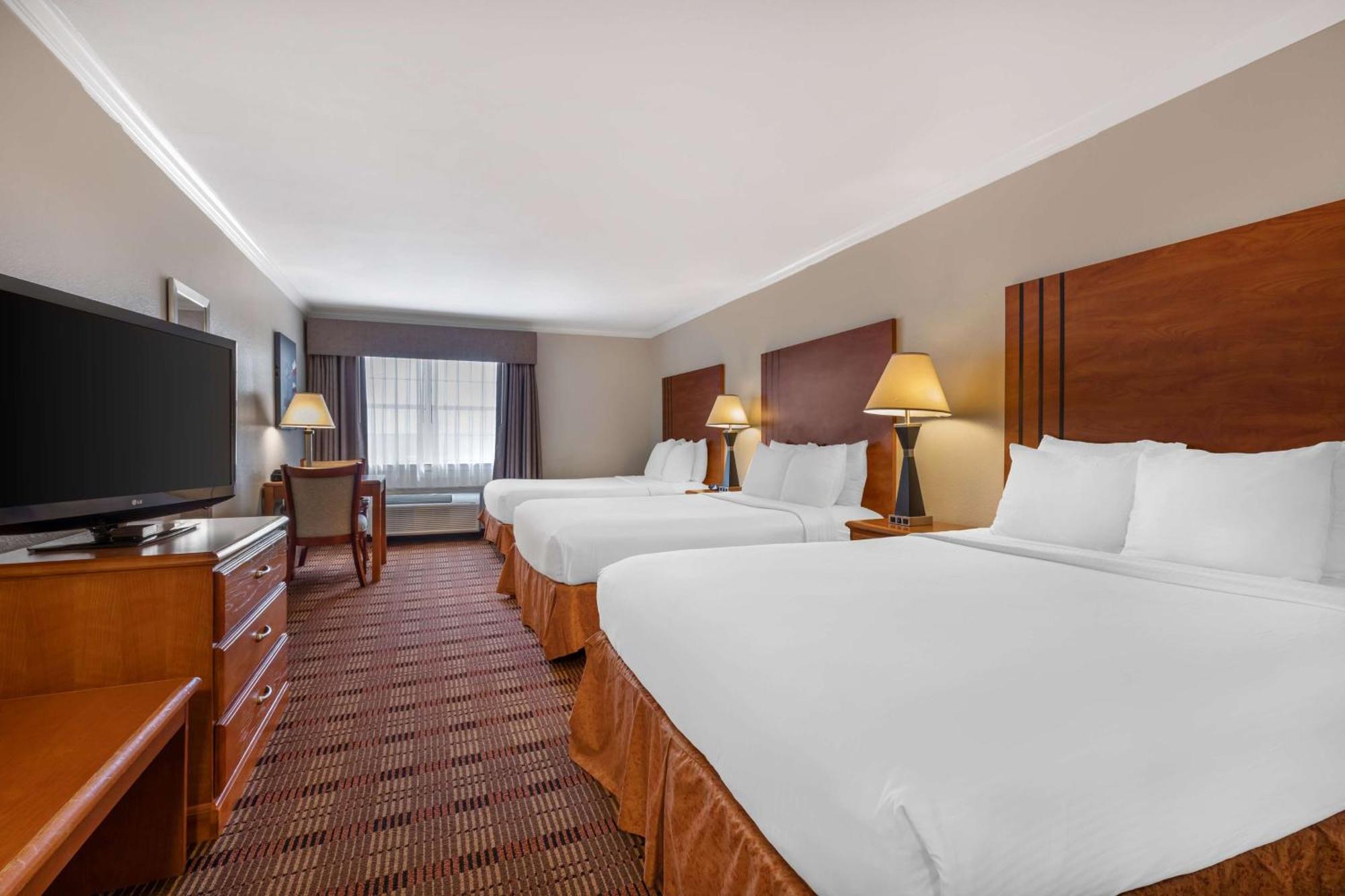 Best Western Club House Inn & Suites Mineral Wells Экстерьер фото